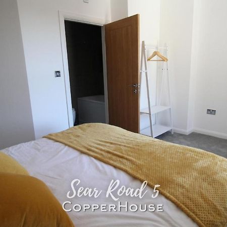 فليإكسستوو Beautiful Apartments On The Sea Front - Sea Road 5 المظهر الخارجي الصورة