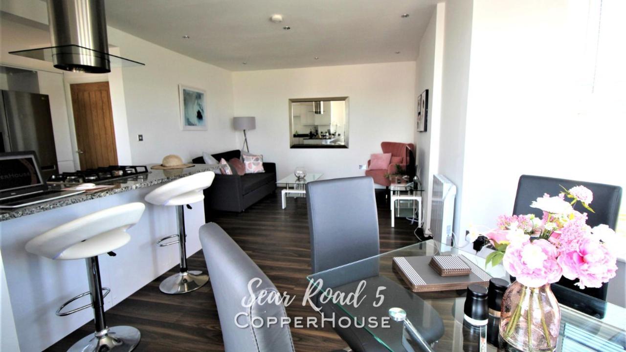 فليإكسستوو Beautiful Apartments On The Sea Front - Sea Road 5 المظهر الخارجي الصورة