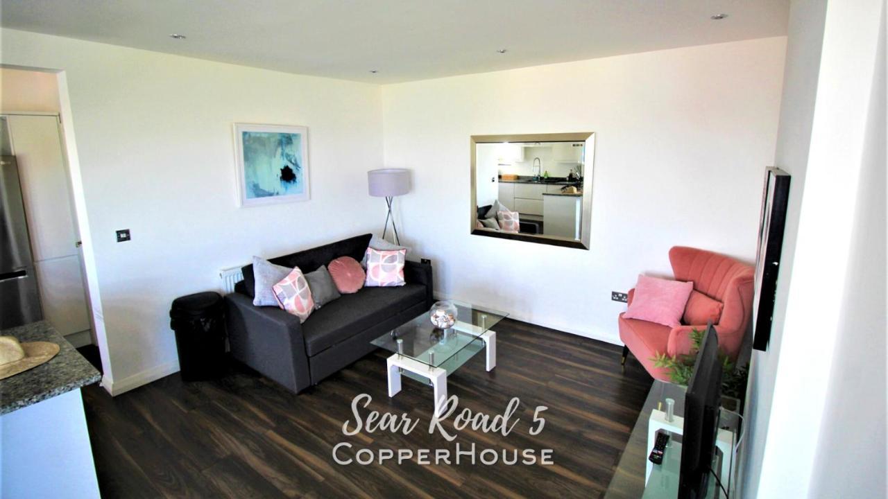 فليإكسستوو Beautiful Apartments On The Sea Front - Sea Road 5 المظهر الخارجي الصورة