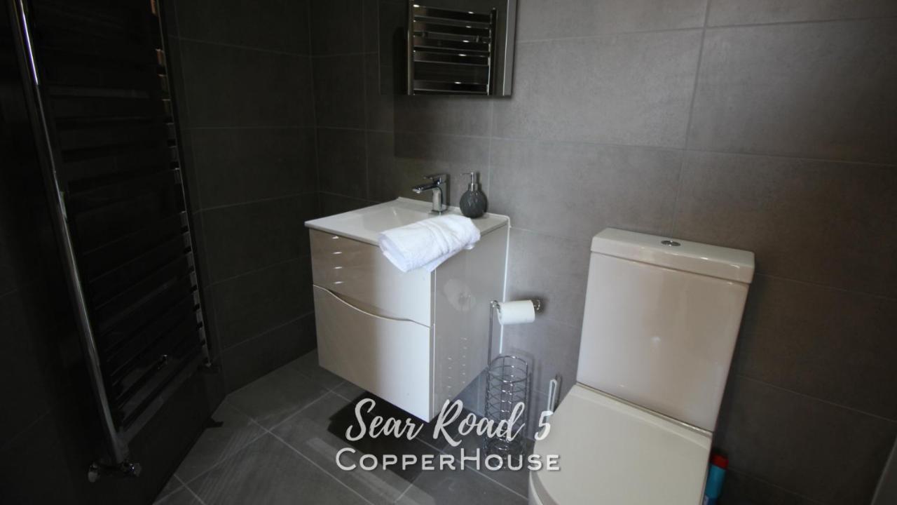 فليإكسستوو Beautiful Apartments On The Sea Front - Sea Road 5 المظهر الخارجي الصورة