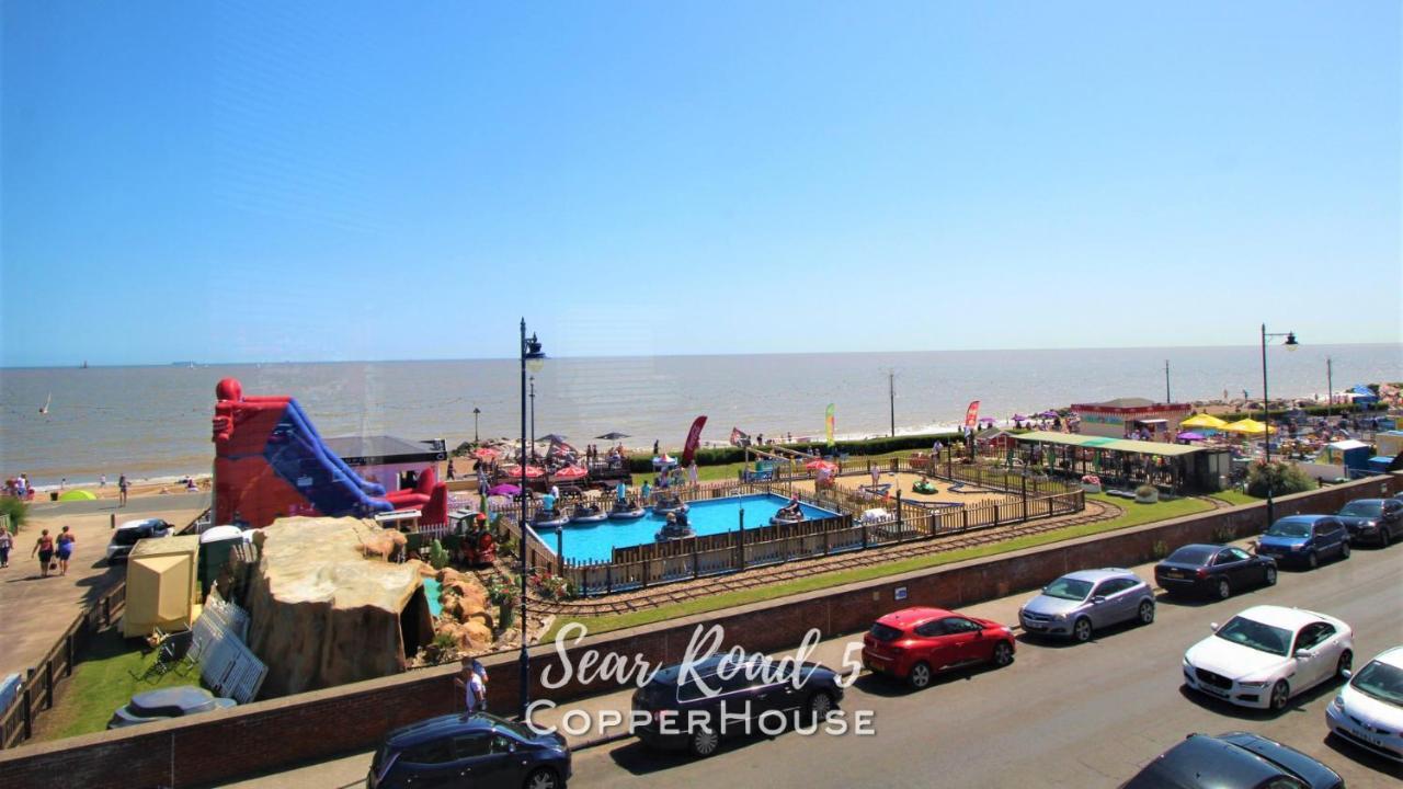 فليإكسستوو Beautiful Apartments On The Sea Front - Sea Road 5 المظهر الخارجي الصورة